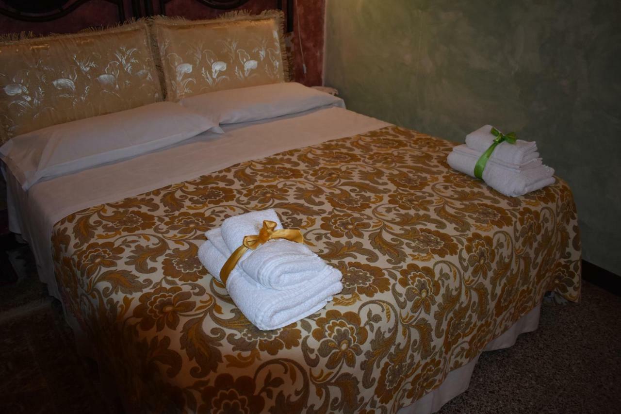 Bed and Breakfast Sicilia In Miniatura "L'Atelier Dell'Etna" Zafferana Etnea Exterior foto