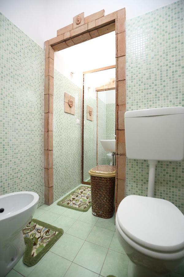 Bed and Breakfast Sicilia In Miniatura "L'Atelier Dell'Etna" Zafferana Etnea Exterior foto